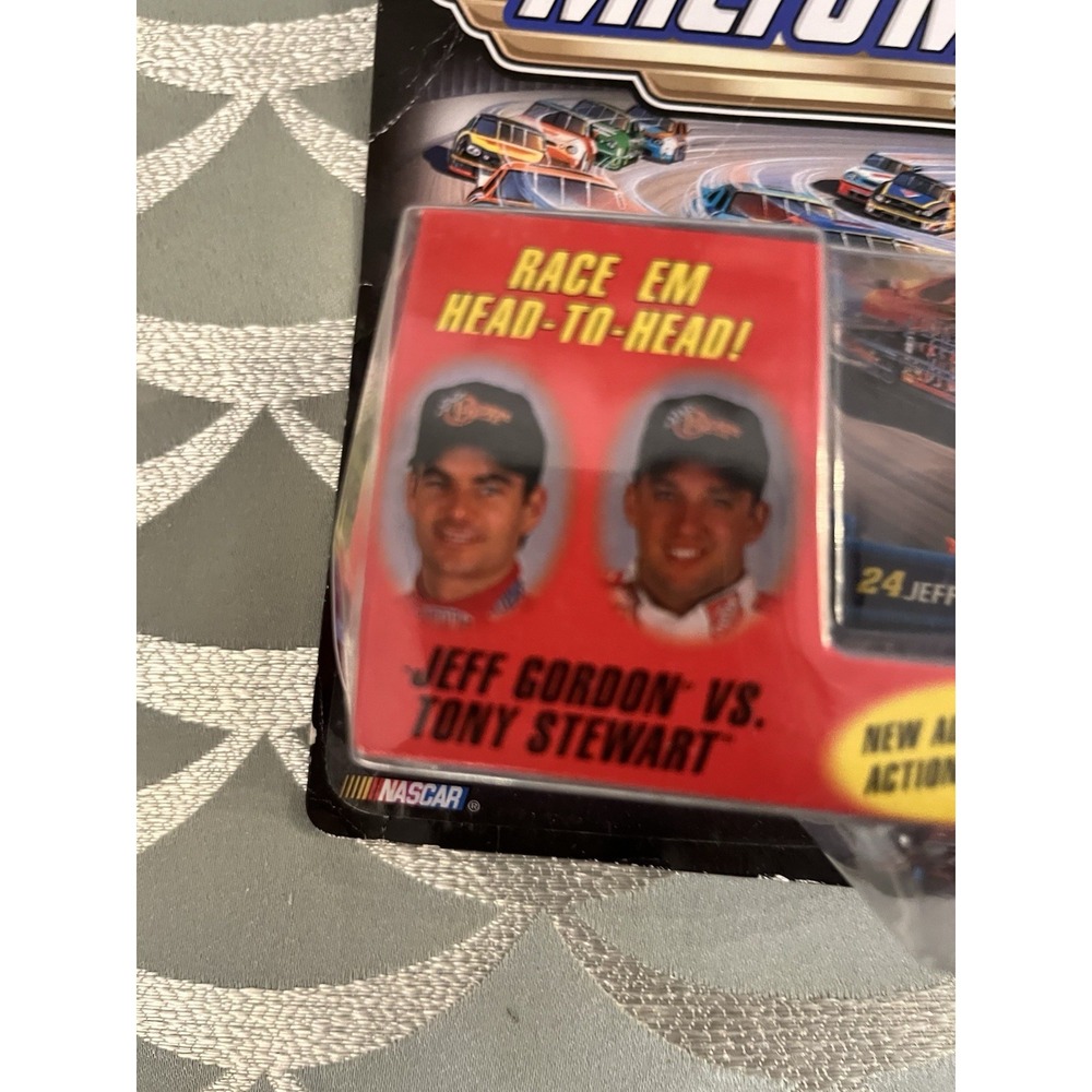 WINNERS CIRCLE MICRO MACHINES NASCAR JEFF GORDON TONY STEWART DUELING DRIVERS - Picture 4 of 16